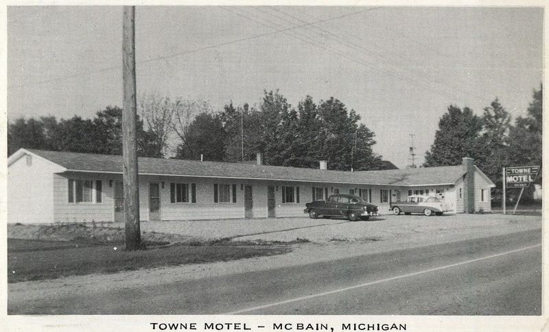 Towne Motel (Town Motel) - Postcard